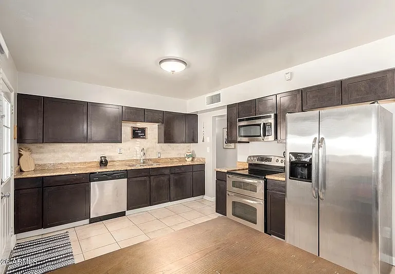 1412 W 7th Pl — Photo 20