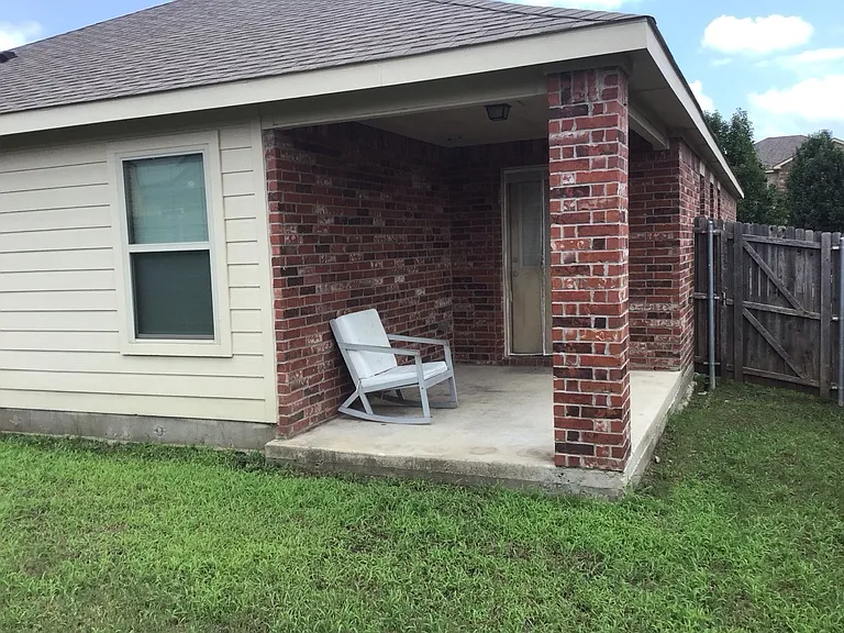 1106 Nickel St — Photo 12