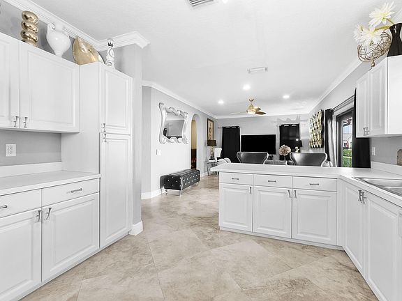 5th image of 11125 NW 34th Court