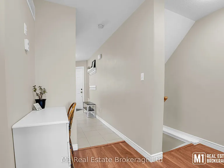 15 Carere Cres #46B — Photo 21