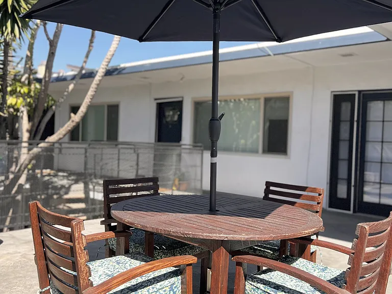 1325 Manhattan Beach Blvd #H — Photo 22