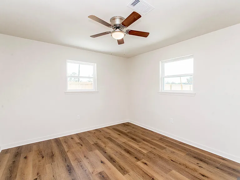 43053 N Billville Rd #8 — Photo 13