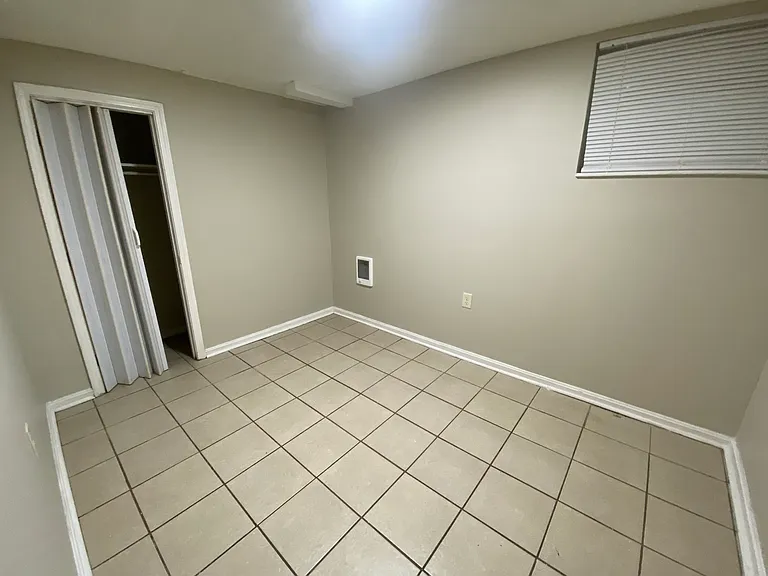 4315 Southern Pkwy #5 — Photo 10