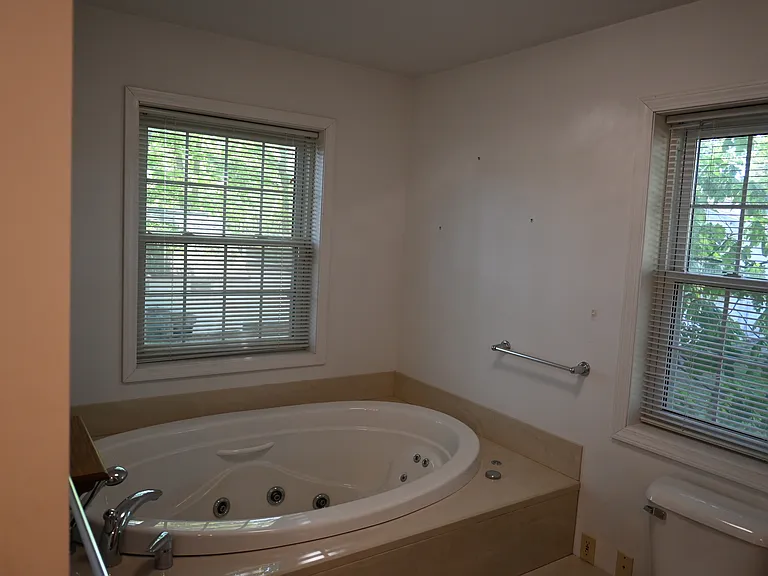 2990 E Coleman Rd — Photo 17