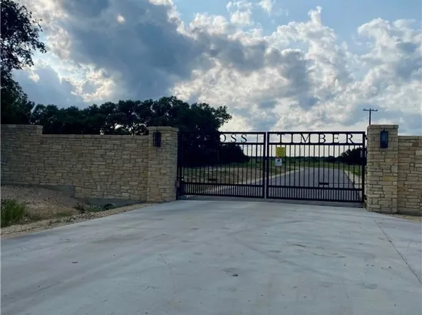 30 Shin Oak Dr, Lampasas, TX 76550