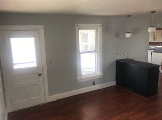 621 Merchants Ln, Dubuque, IA 52001