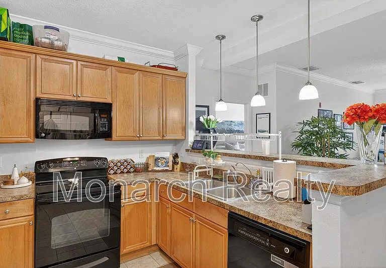 1185 SW 9th Rd #212 — Photo 10