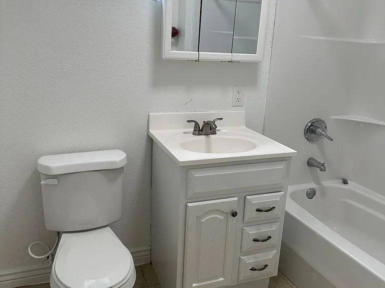 2939 E Campo Bello Dr — Photo 5