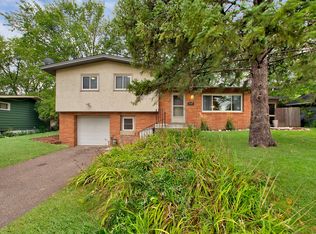 2125 Duluth Pl, Saint Paul, MN 55109