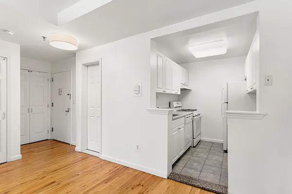 Rented by Douglas Elliman | media 10