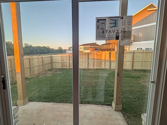 3rd image of 1904 SW Poigai Way #1