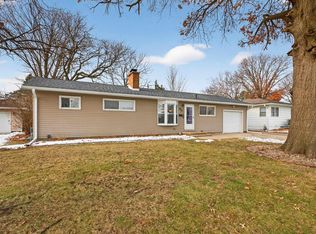 908 Cataract Ave, Waterloo, IA 50702