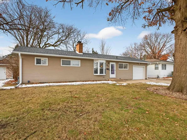 908 Cataract Ave, Waterloo, IA 50702