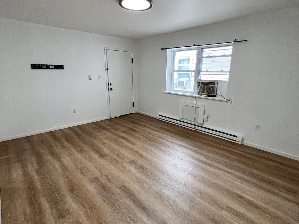 25 Houston St #5