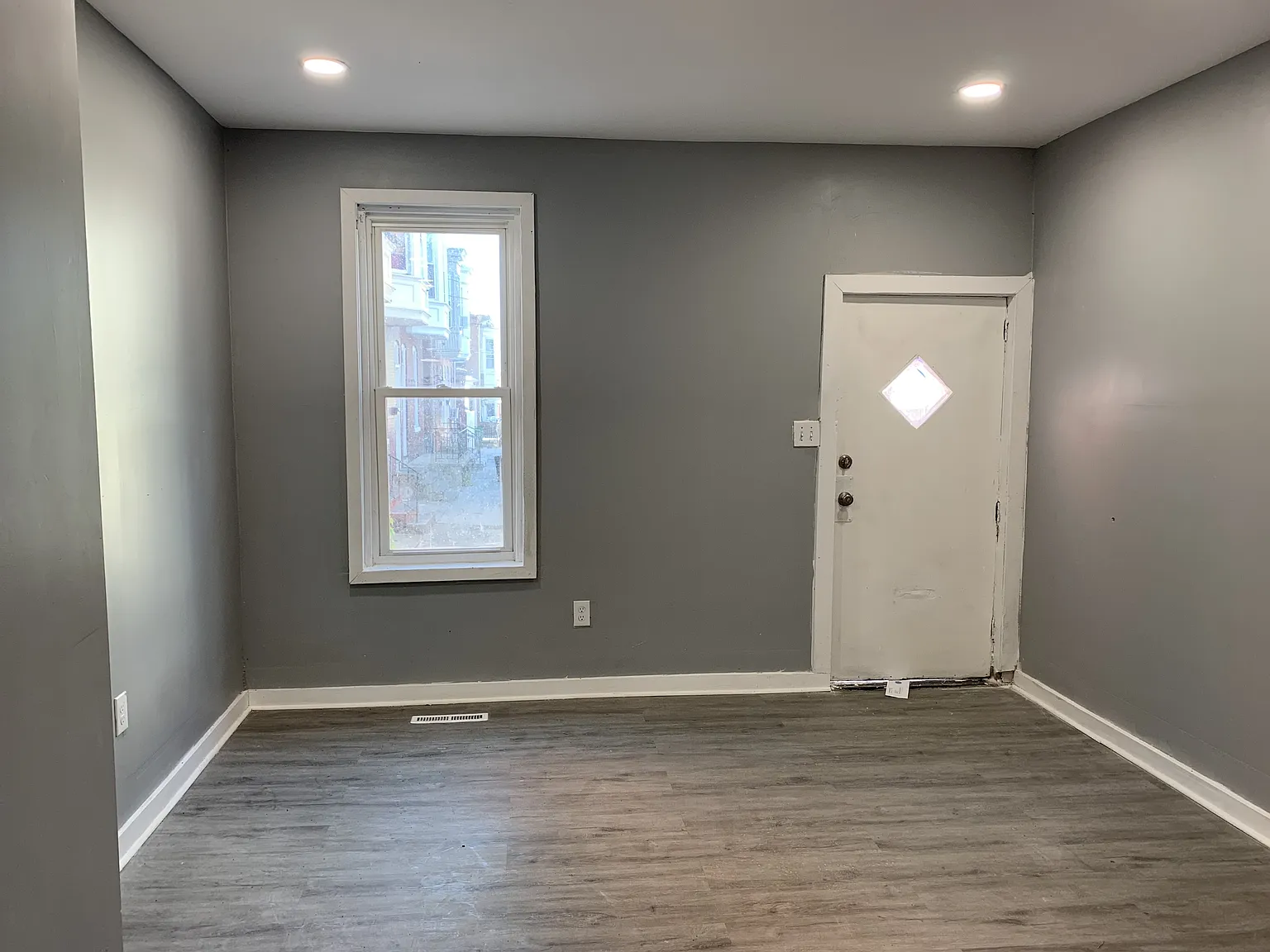 437 Cooper Place - 1 — Photo 3