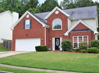 1033 Forest View Ln, Lilburn, GA 30047