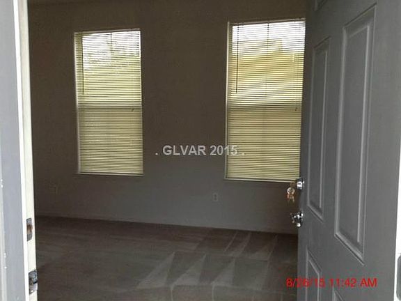 4th image of 2817 White Peaks Ave