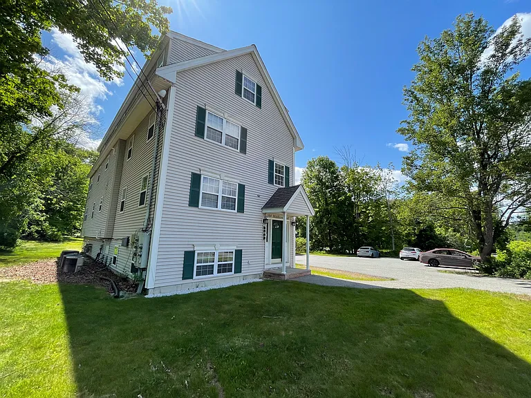 104 Middlesex Rd #2 — Photo 21