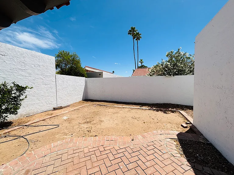 E Alameda Dr — Photo 24