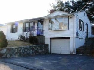 15 Pinewood Ave, Johnston, RI 02919