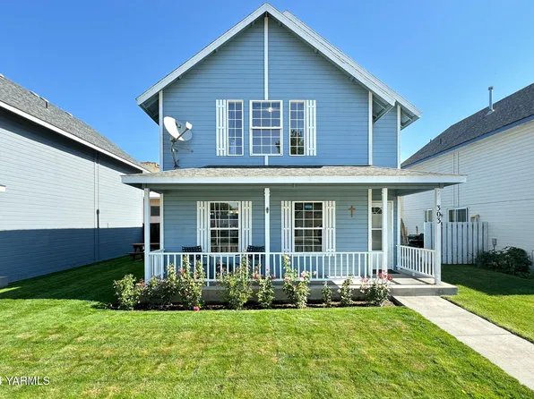 303 E Moxee Ave, Moxee, WA 98936