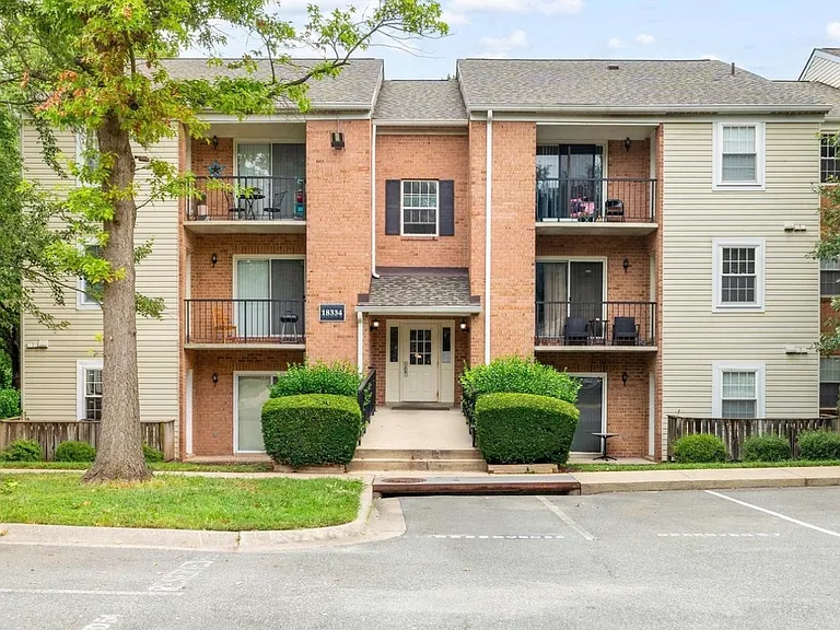 18334 Streamside Dr #101 — Photo 5