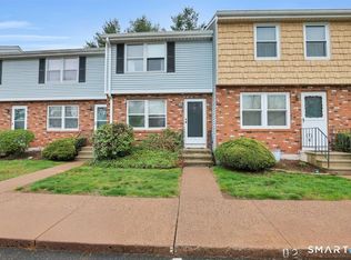 3 Saint Marc Cir #Q, South Windsor, CT 06074