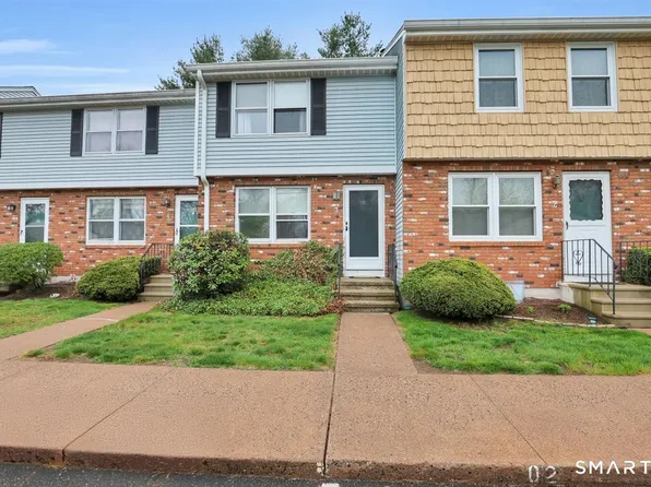 3 Saint Marc Circle #Q, South Windsor, CT 06074