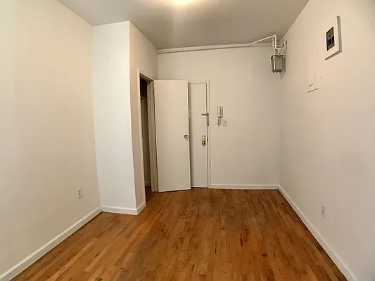 Rented by Ink Realty Services LLC | media 8