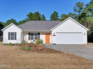357 Folkstone Rd, Holly Ridge, NC 28445