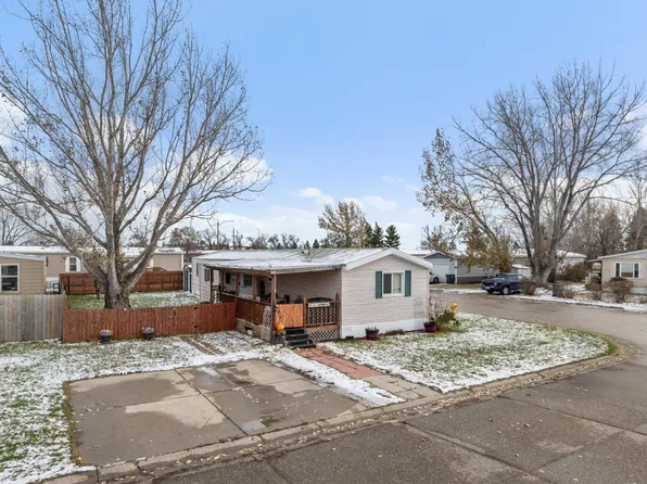 1015 Arthur Ln, Minot, ND 58701