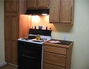 2nd image of 332 E Ingram St