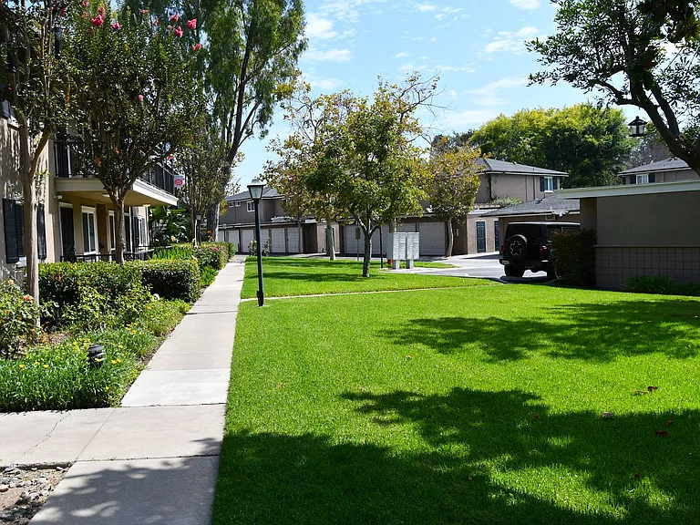 660 S Glassell St #107 — Photo 30