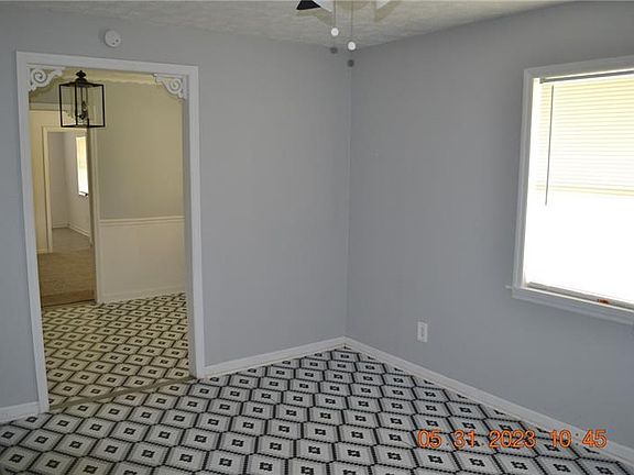 4th image of 165 Lee Road 436