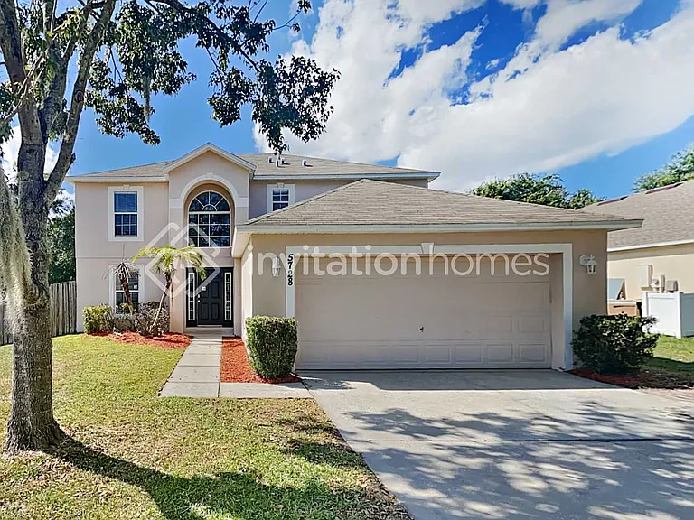 5728 Oakwood Knoll Dr — Photo 1