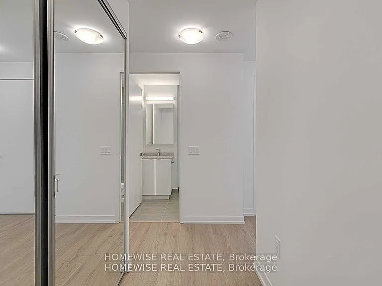 8868 Yonge St #1011E — Photo 14