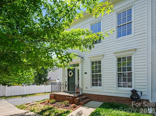 12346 Carrigan Ct, Huntersville, NC 28078