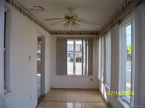 4th image of 2316 N Central Ave