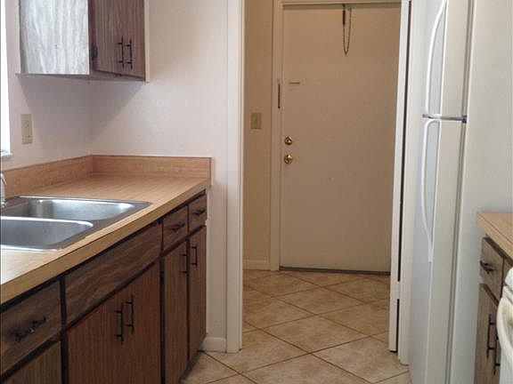 4th image of 2668 Beal St