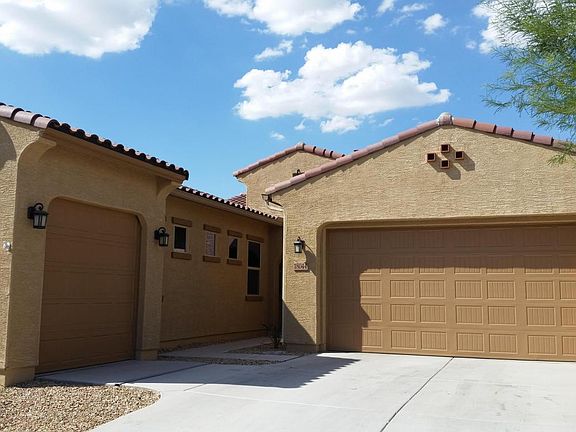 4th image of 18044 W Goldenrod St