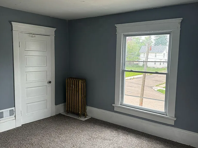 1357 Logan Ave NW #2 — Photo 4