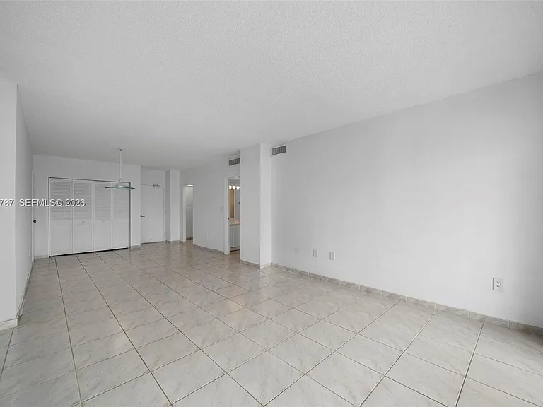 300 Bayview Dr #1711 — Photo 8