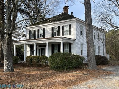 857 Gloucester Rd, Saluda, VA, 23149