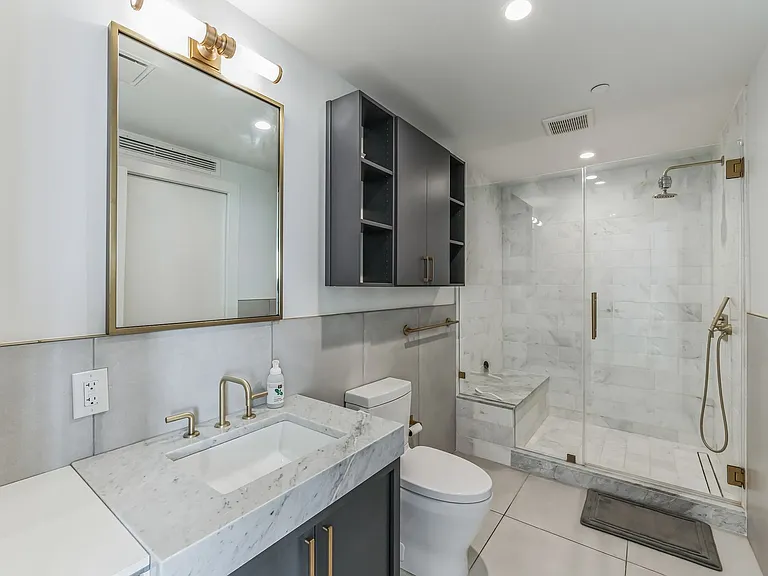 70 Rainey St #1703 — Photo 4