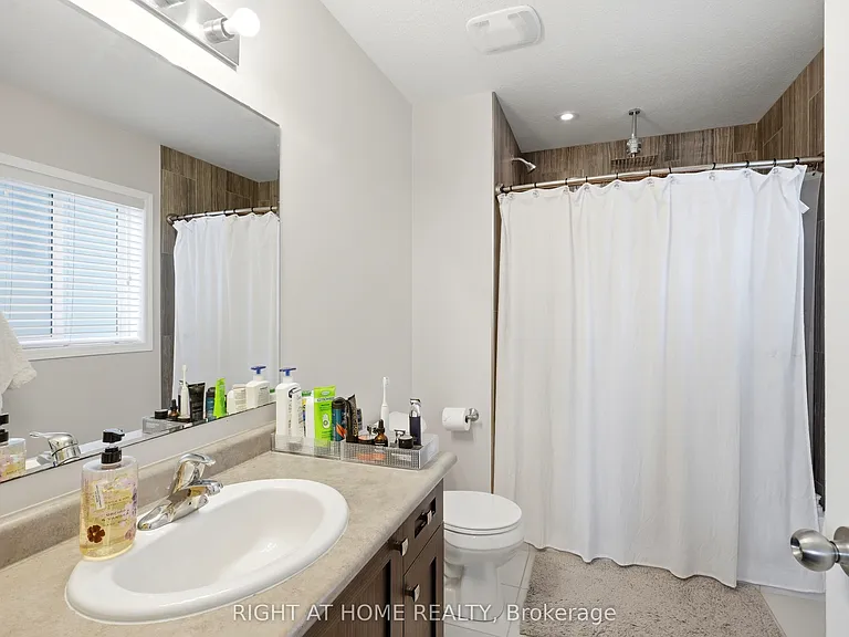 153 Maitland St — Photo 14