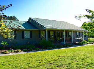 83 Meadow Lakes Dr, Lexington, GA 30648