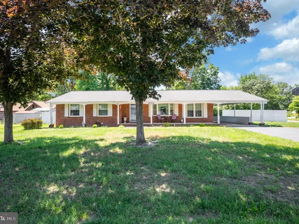 603 Perry Dr, Fredericksburg, VA 22405