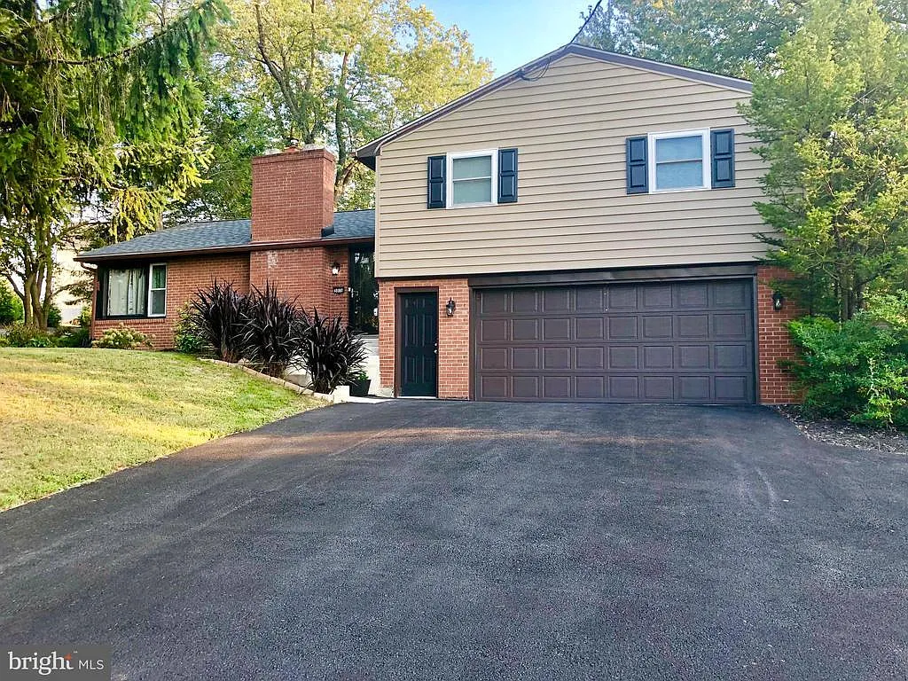 3076 Nolt Rd photo 1