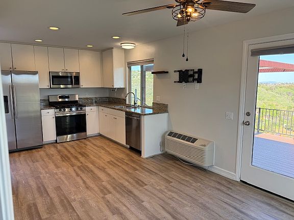 5th image of 30710 Rolling Hills Dr #B