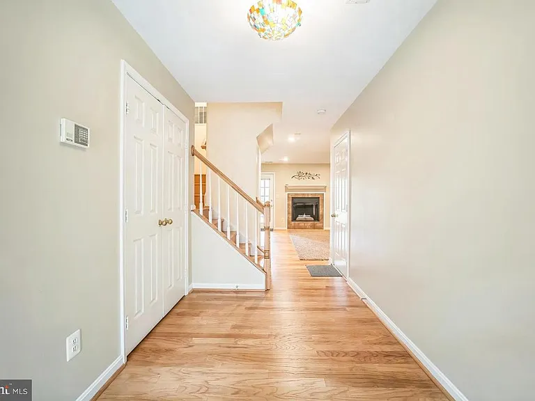 11551 Laurel Lake Sq — Photo 28